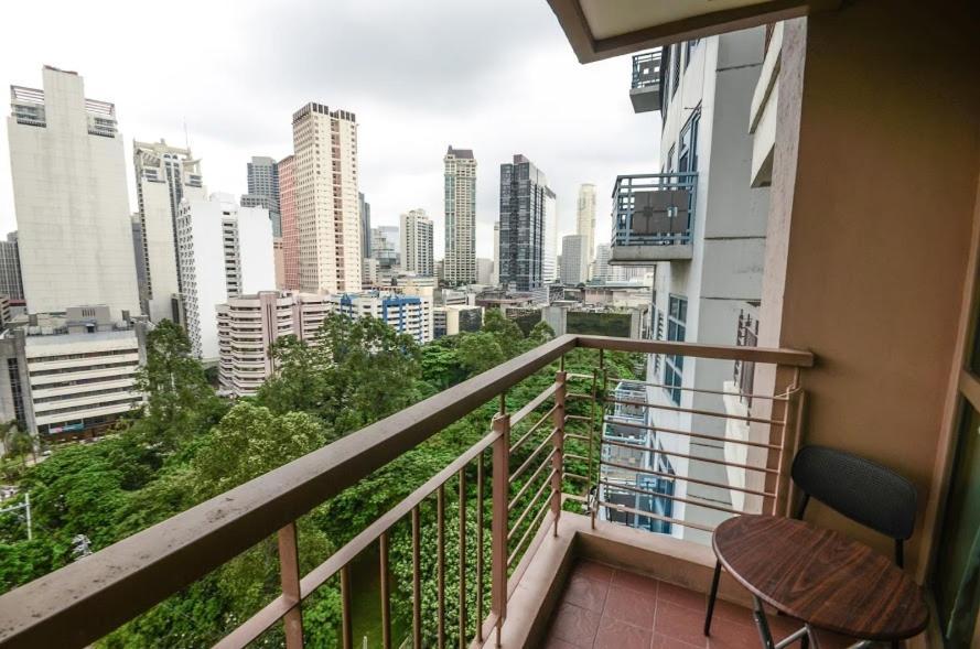 Kl Tower Makati Apartments By Ph Staycation Manila Exterior photo