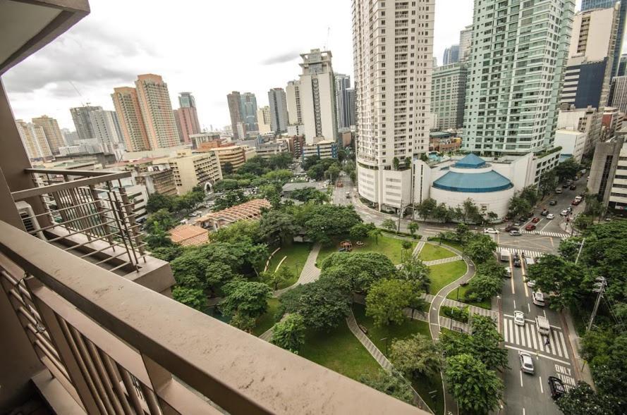 Kl Tower Makati Apartments By Ph Staycation Manila Exterior photo