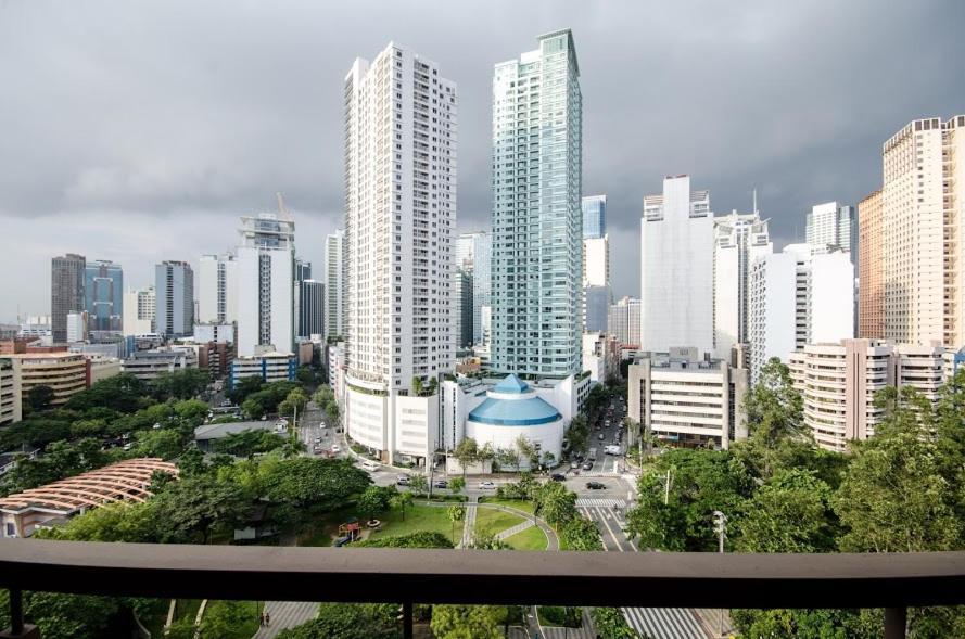 Kl Tower Makati Apartments By Ph Staycation Manila Exterior photo